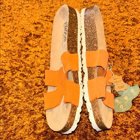 Birkenstock Women's Orange Sandals - Picture 2 of 6